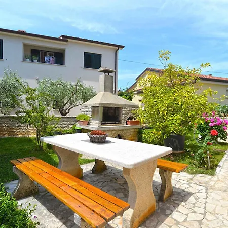 With A - C In Porec-istrien 44265 Apartment *