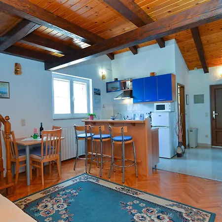 With A - C In Porec-istrien 44265